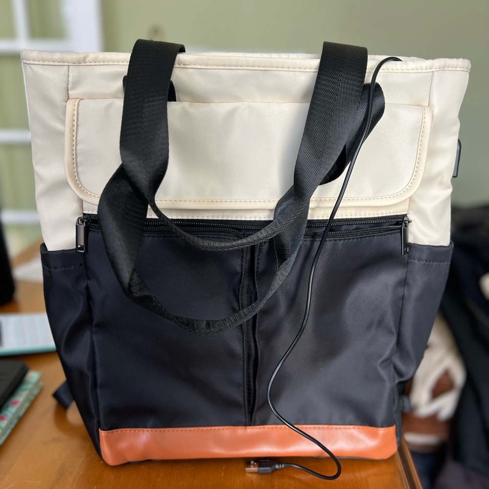 Like-New Backpack Laptop padded Tote Bag